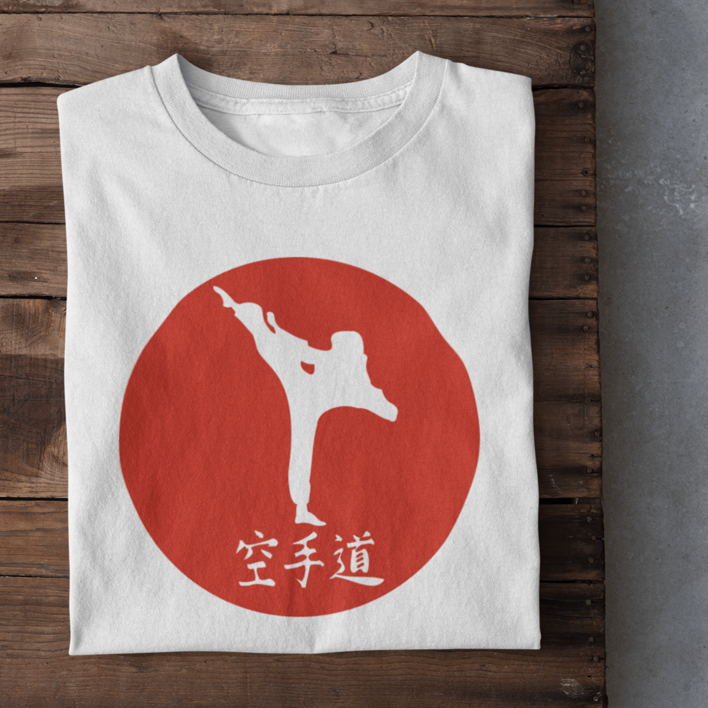 T-shirt with an MMA graphic.