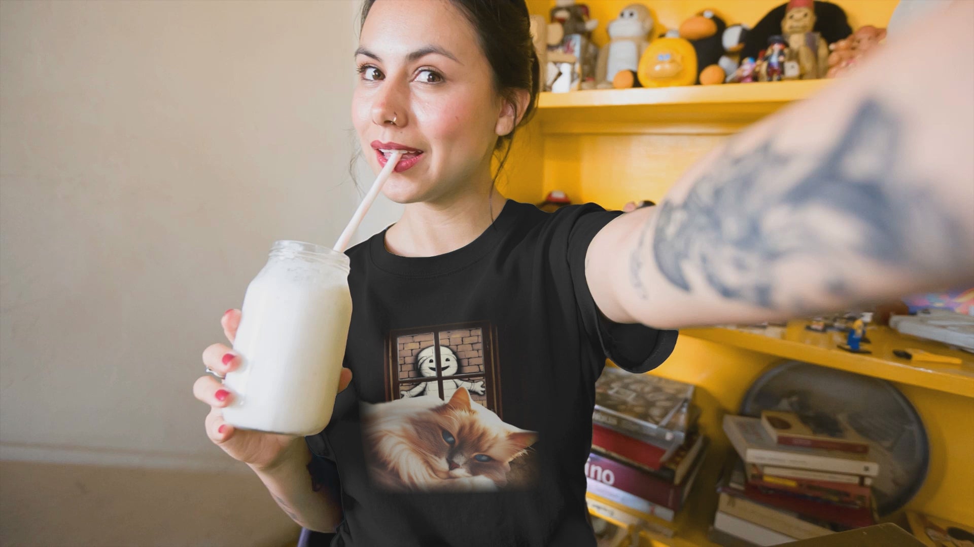 Ragdoll Cat: The Lap Cat Connoisseur's Tee