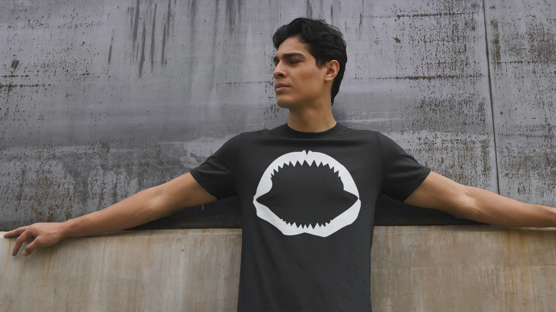Jaws T-Shirt