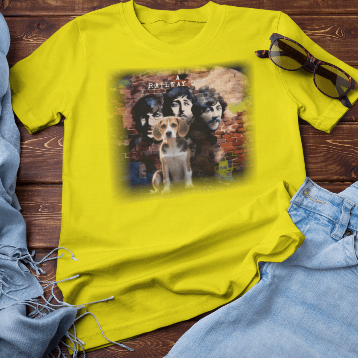 T-shirt featuring a Beagle dog and The Beatles.