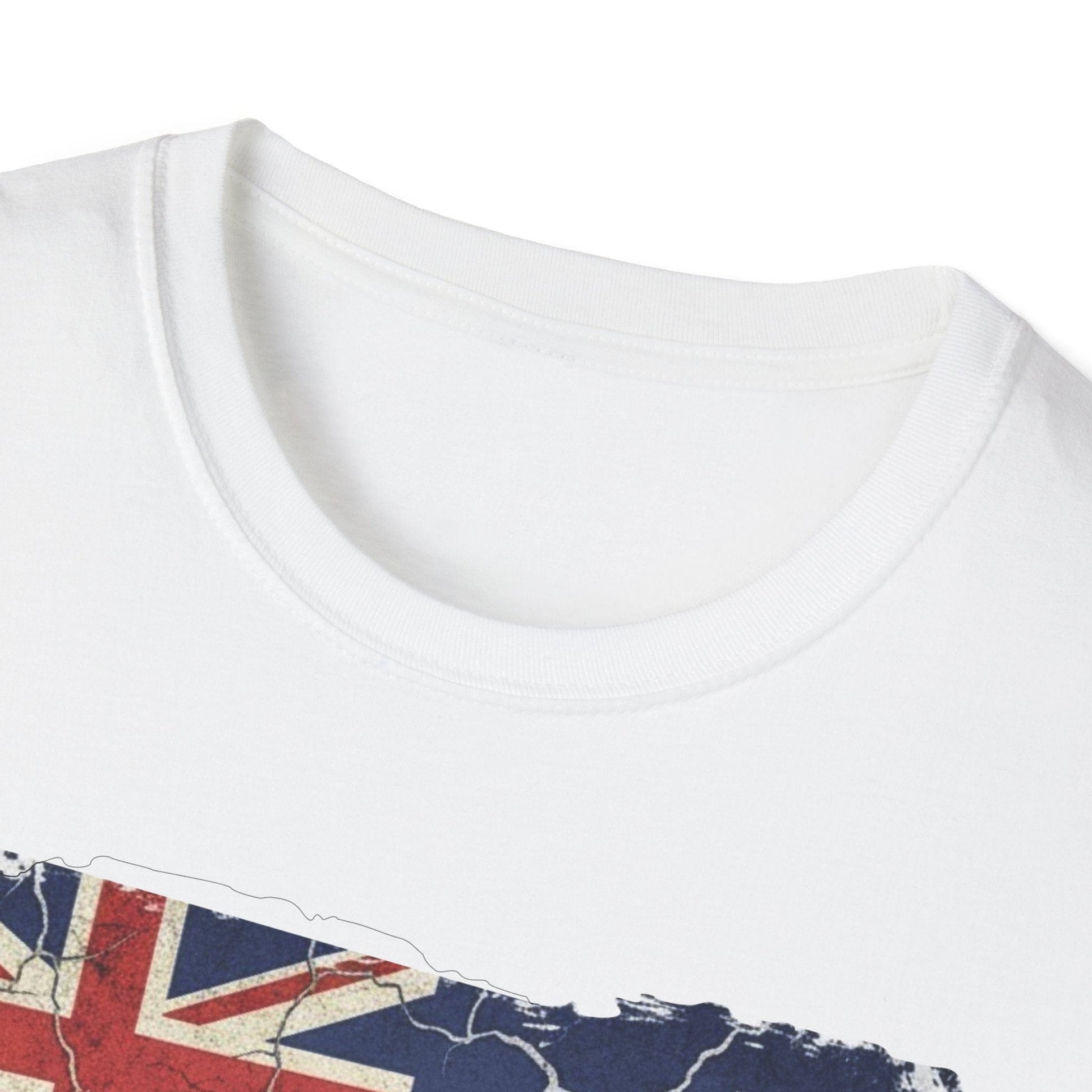 Australia Flag T-Shirt — Distressed Retro Aussie Pride Tee - That Should Be on a T-Shirt