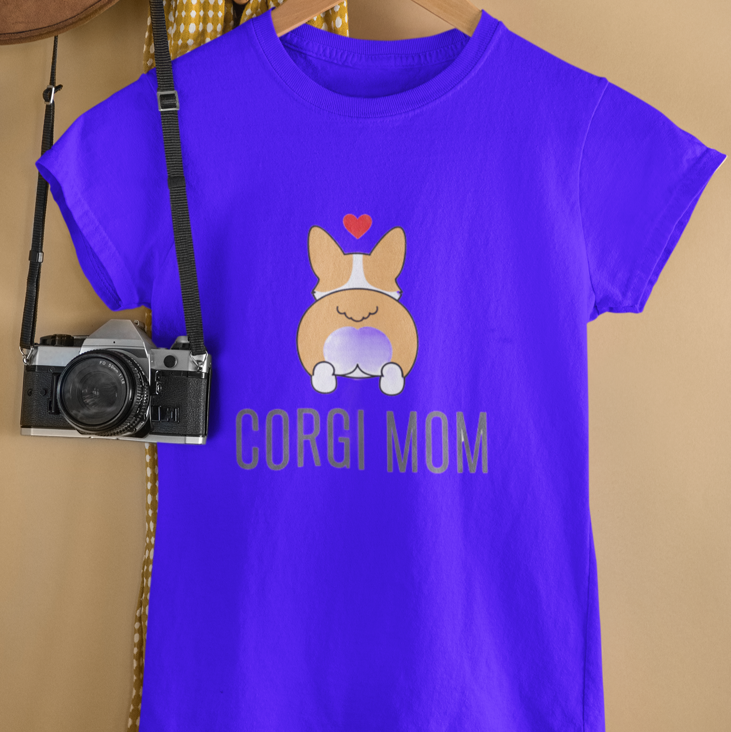 Corgi Mom T-Shirt | Funny Corgi Owner Gift Tee | Proud Corgi Parent Shirt - That Should Be on a T-Shirt