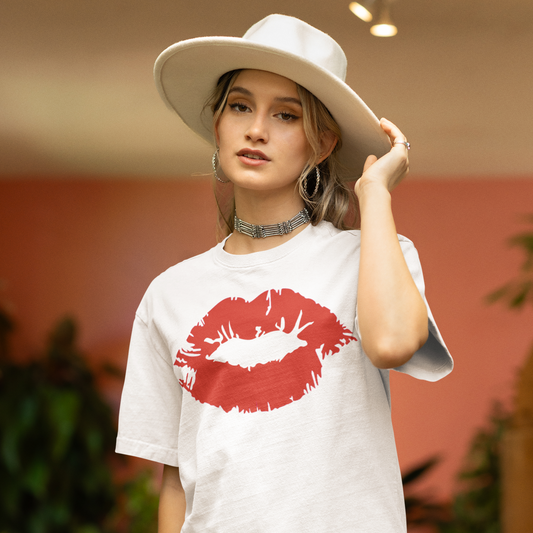 Red Lipstick Kiss Tee